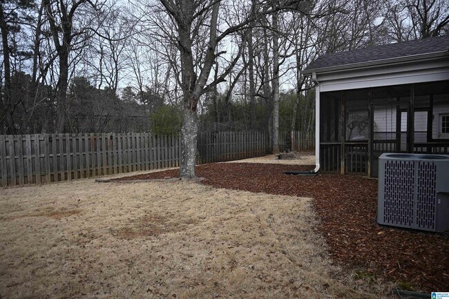 Building Photo - 2017 Kelly Creek Ct