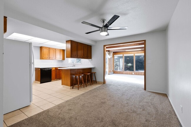 Building Photo - 3 Bed 2 Bath Home in Rexburg