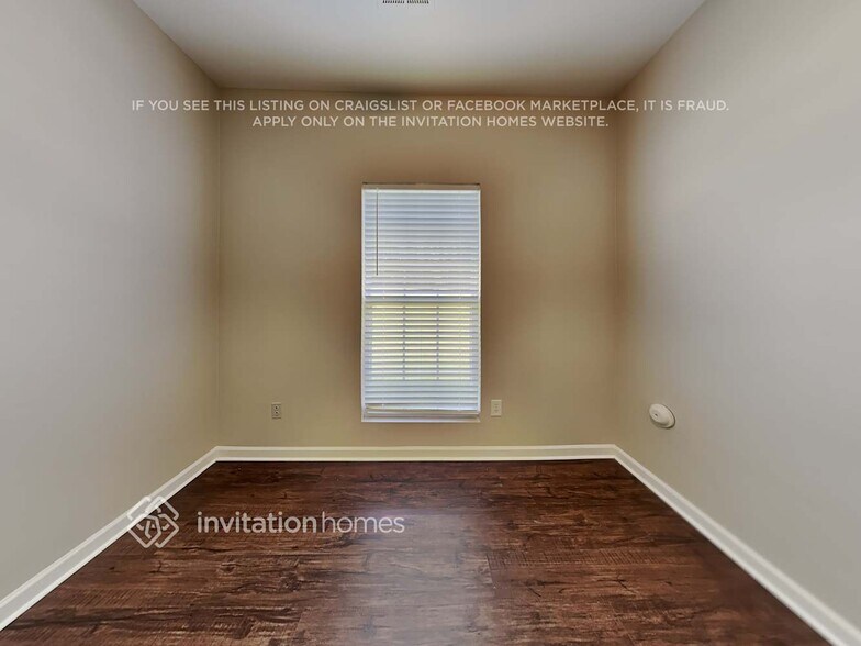 Building Photo - 8029 Hill-N-Dale Dr