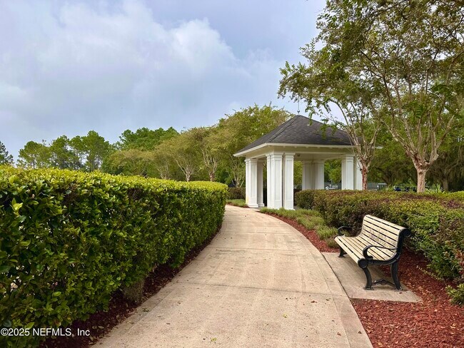 Building Photo - 3995 Leatherwood Dr