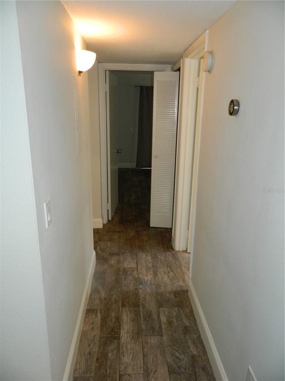 Building Photo - 2369 Oak Park Way