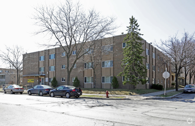 Primary Photo - 28 West Apartments List