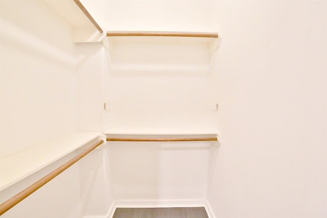 Building Photo - 2410 Dorrington St