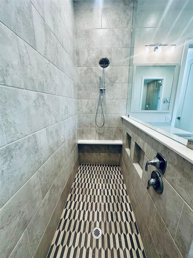 Building Photo - 6 Gentle Branch Pl