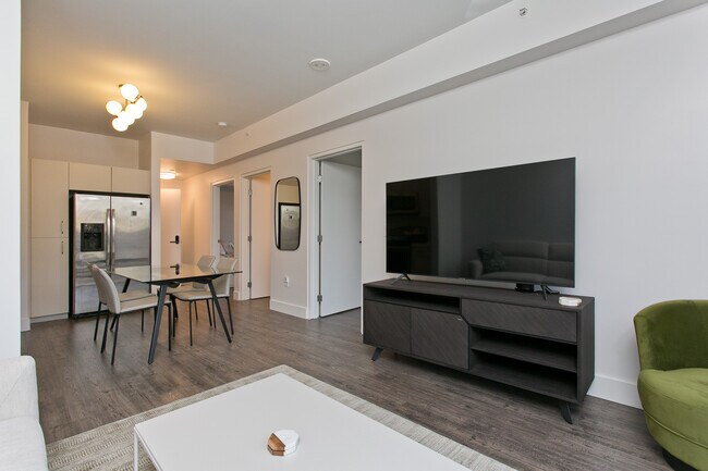 Building Photo - 7000 Hawaii Kai Dr
