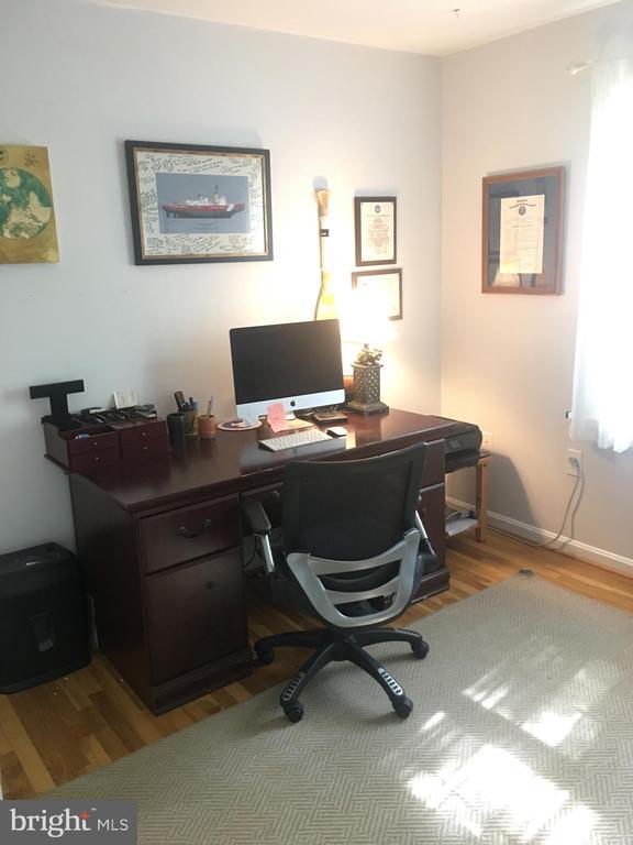 Building Photo - 8705 Yardley Dr