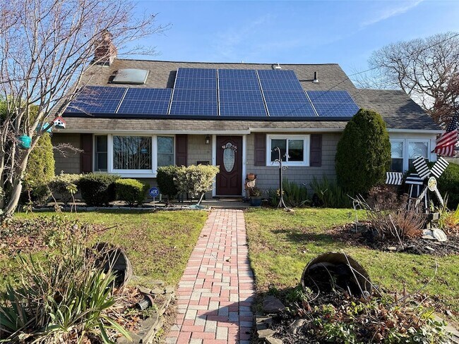 Building Photo - 8 William St