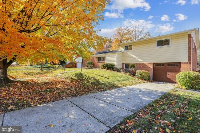 Building Photo - 6403 Tone Dr