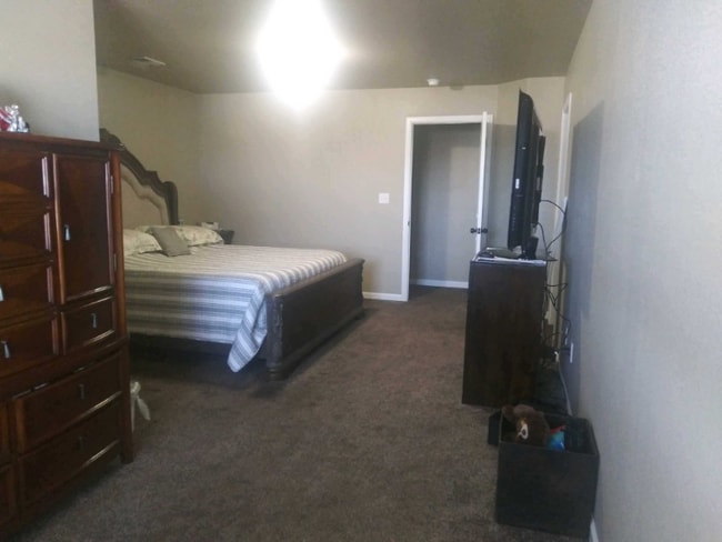 Building Photo - 2497 Demense Ave