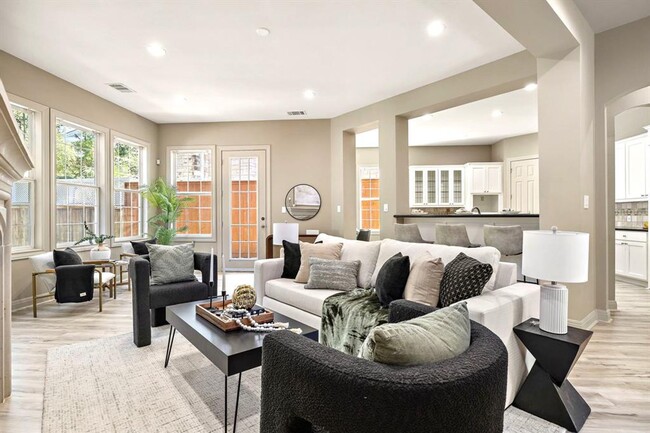 Building Photo - 3508 Red River St