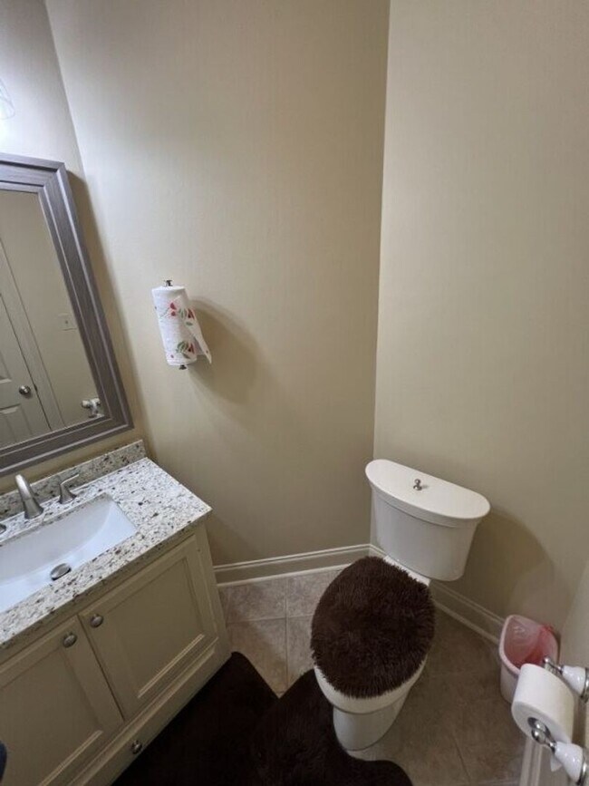 Building Photo - Beautifully Furnished 4-Bedroom Home in Zachary's Audubon Lakes!