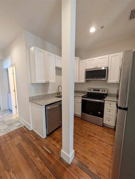 Building Photo - 11 Aviles St