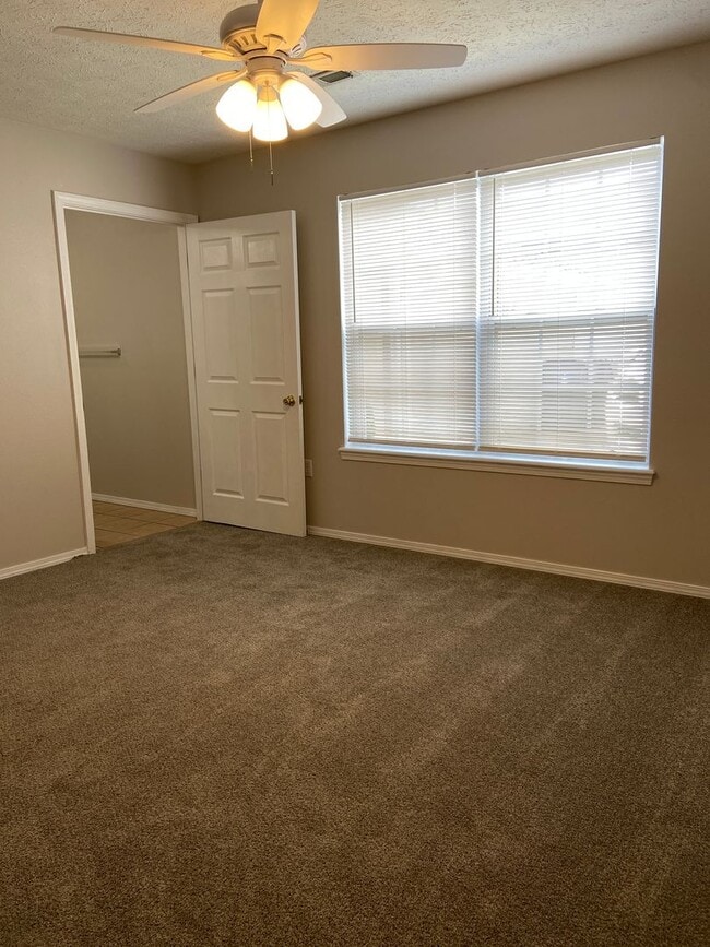 Building Photo - Condominium in Academy Commons