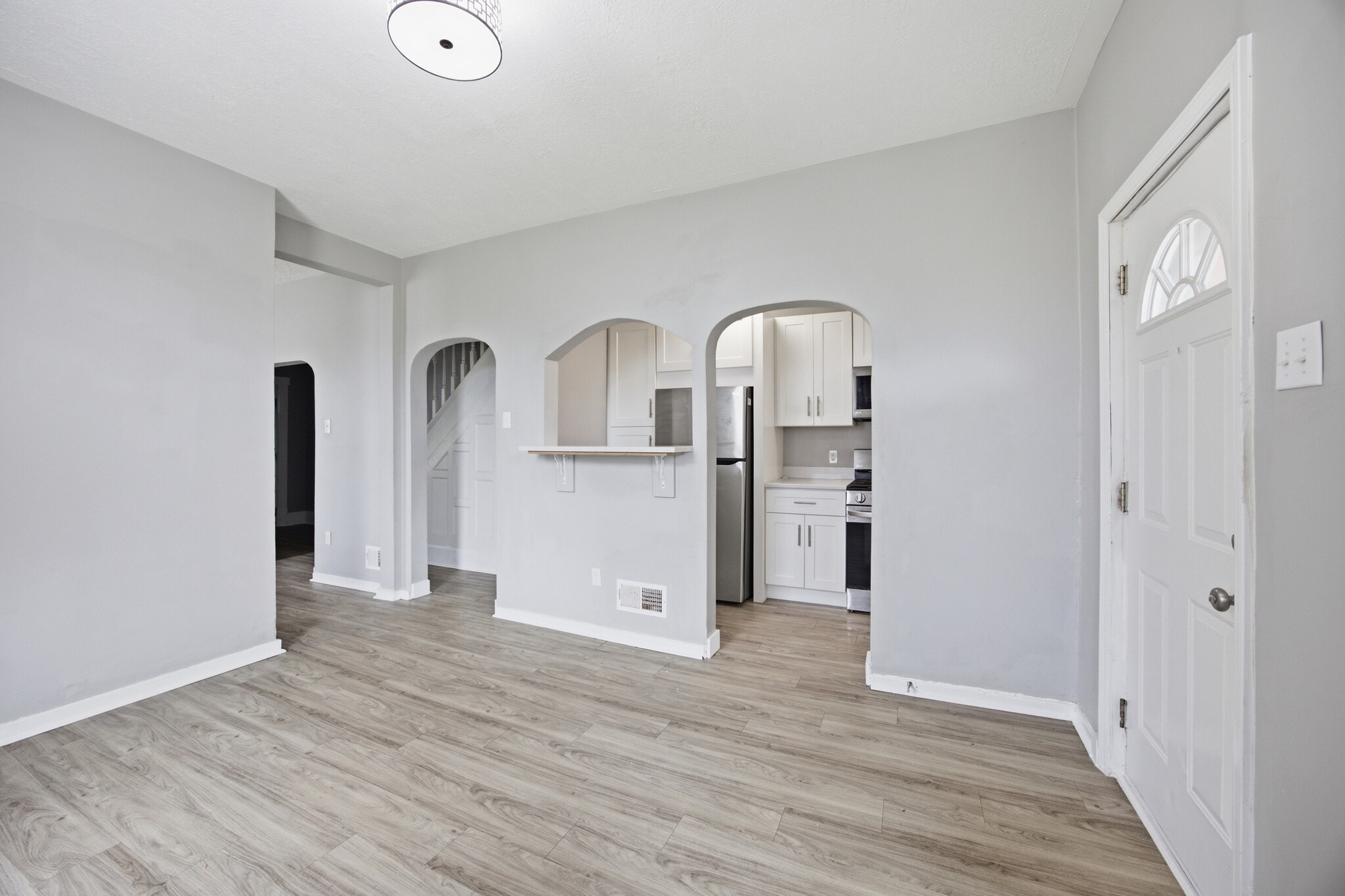 Building Photo - 827 Hinnerman St