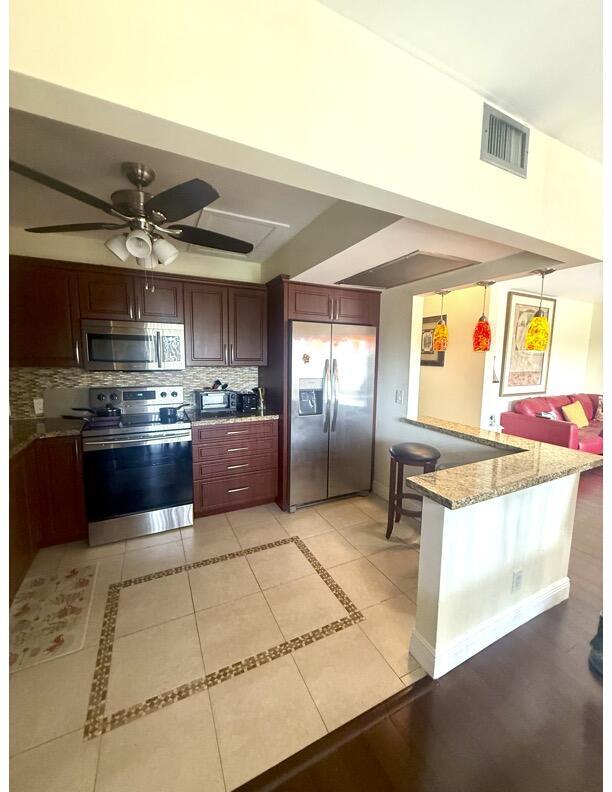 Building Photo - 162 Preston Way