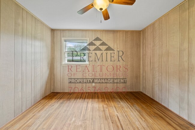 Building Photo - 4526 Sentry St