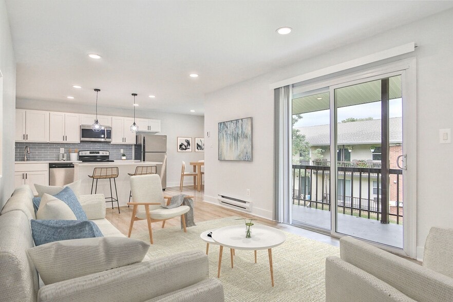 Open Layout- Renovated - Jumping Brook Apartments