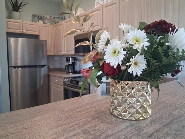 Building Photo - 216 Berry St