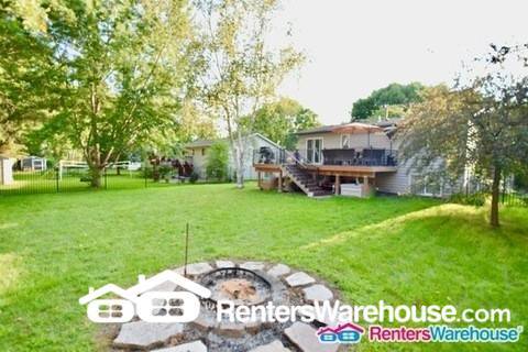 Building Photo - 13743 Yosemite Ave S