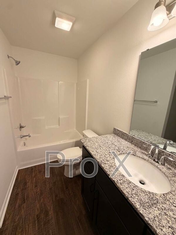 Building Photo - 211 S Galena Ave