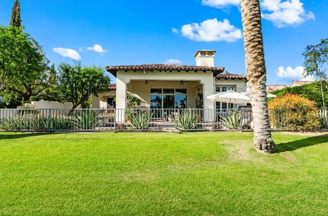 Building Photo - 56738 Palms Dr