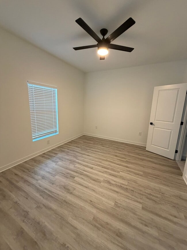 Building Photo - 1117 Abrams Blvd