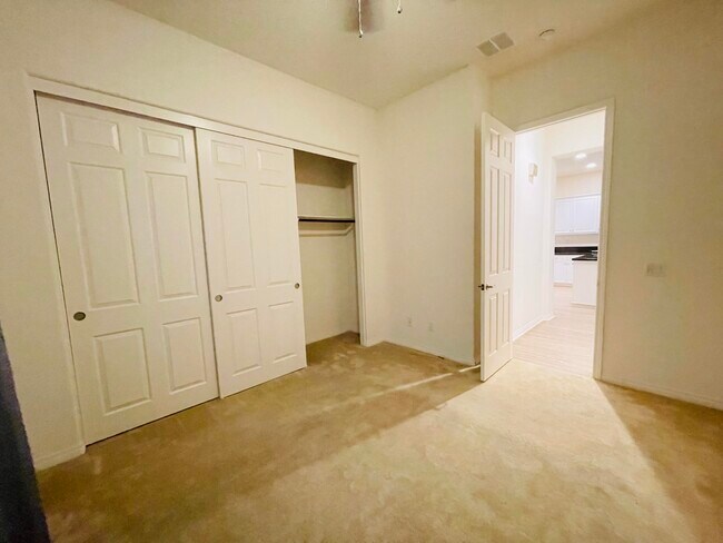 Building Photo - 85468 Treviso Dr