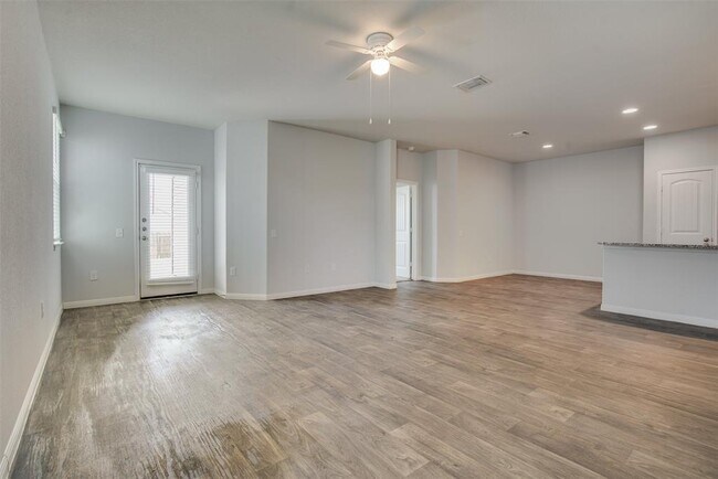 Building Photo - 14222 Handel Dr