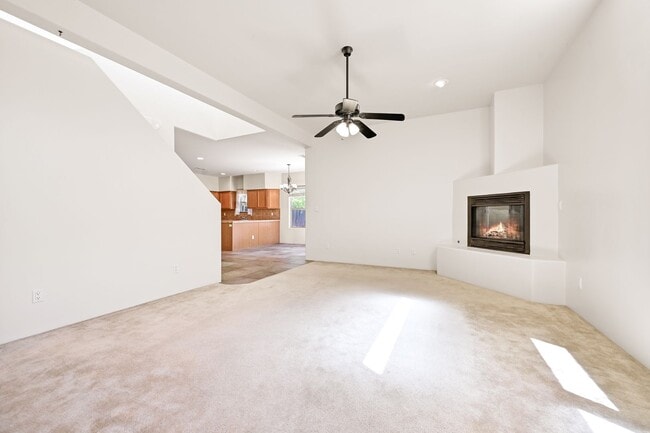 Building Photo - 1 MO. FREE RENT WITH 2 YR. LEASE!  Bright Tierra Contenta Retreat