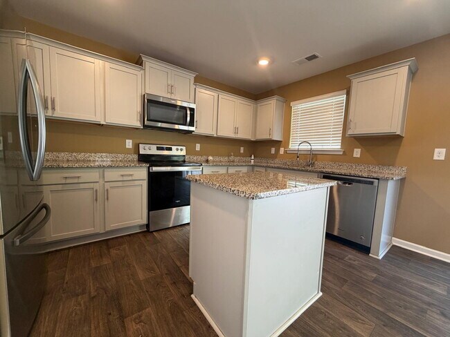 Building Photo - "Charming 3-Bed Oasis on Finnigan Rd: Spacious 1,994 Sq Ft with Granite Kitchen & Cozy Fireplace!"