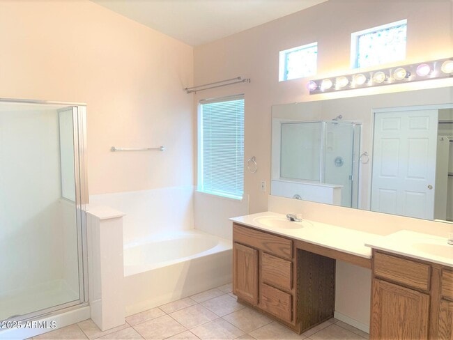 Building Photo - 6281 W Corona Dr