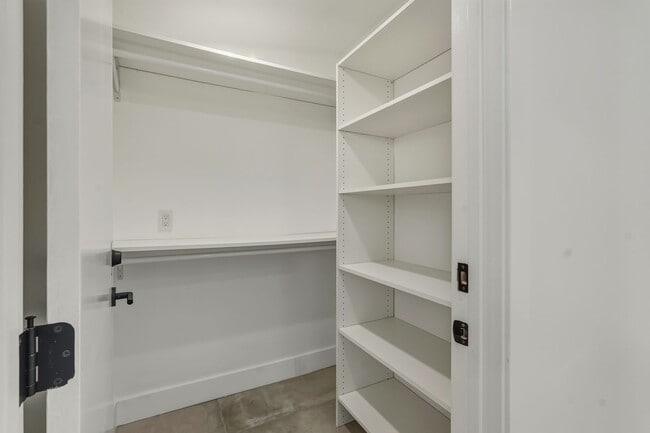 Building Photo - Luxury Newly Built 2 Bed, 2 Bath Home with Private Yard, Walk-In Closets & High-End Bespoke Kitchen