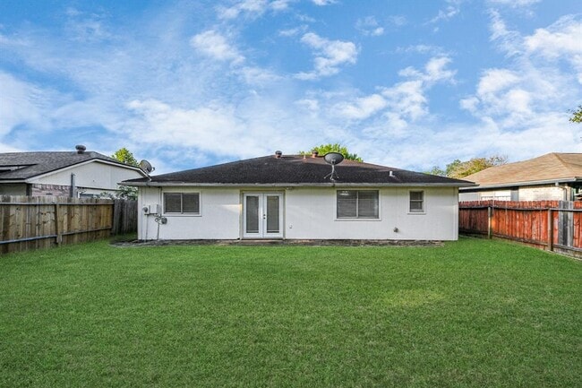 Building Photo - 20214 Apache Gardens Ln