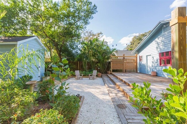 Building Photo - 917 E Broad St