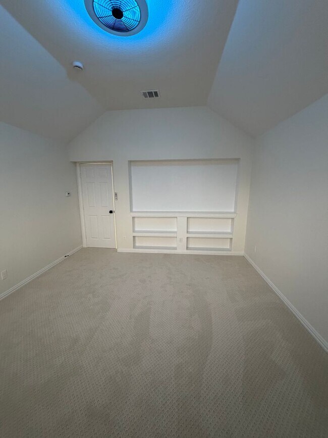 Building Photo - Updated Four Bedroom in Rowlett