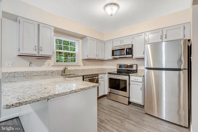 Building Photo - 15350 Inlet Pl