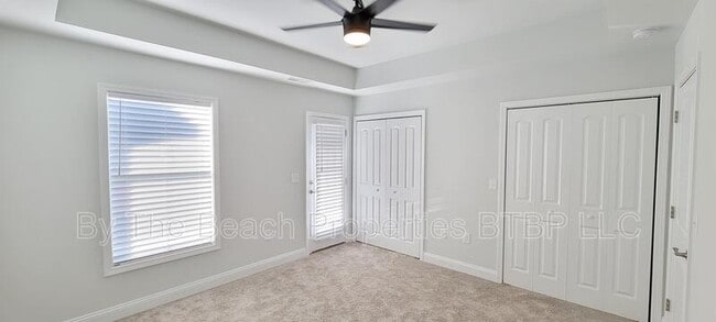 Building Photo - 812 Moen Pl