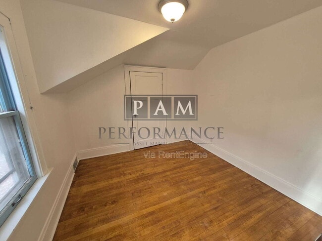 Building Photo - 1576 S Layton Blvd