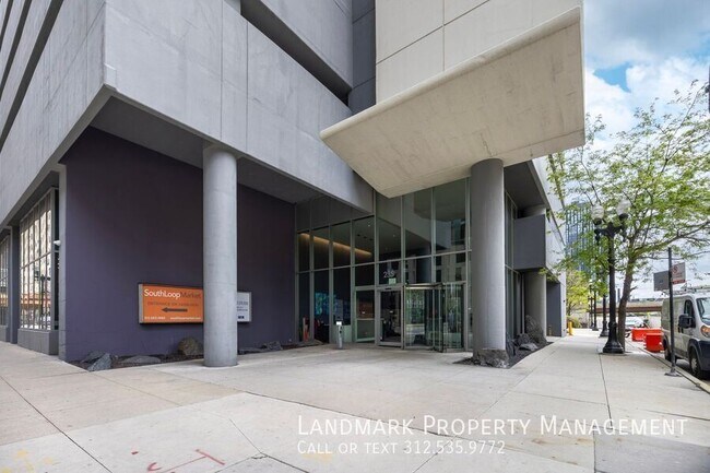 Building Photo - 235 W Van Buren St