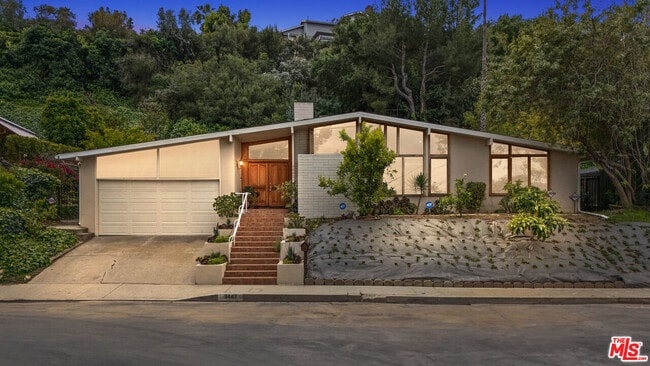 Building Photo - 3447 Vista Haven Rd