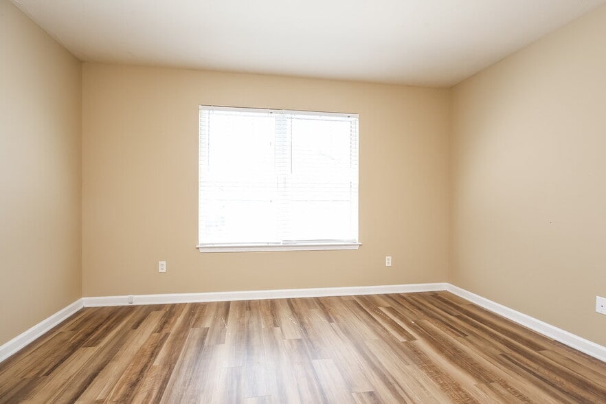 Building Photo - 4080 Nir Shreibman Blvd