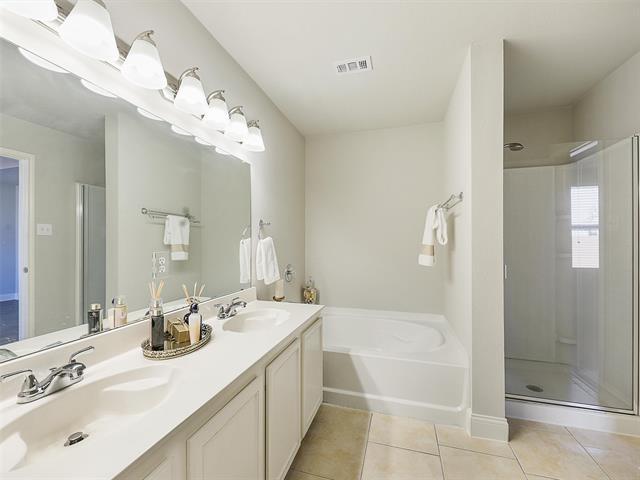 Building Photo - 12808 Cowper Dr