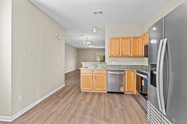 Building Photo - 310 Scrub Jay Dr