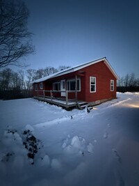 Building Photo - 428 McGrath Pond Rd