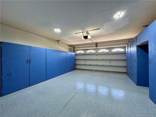 Building Photo - 105 Bluebonnet Oak Ct