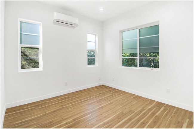 Building Photo - Charming 1 bedroom ADU in Santa Ana!