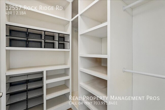 Building Photo - 12557 Rock Ridge Rd