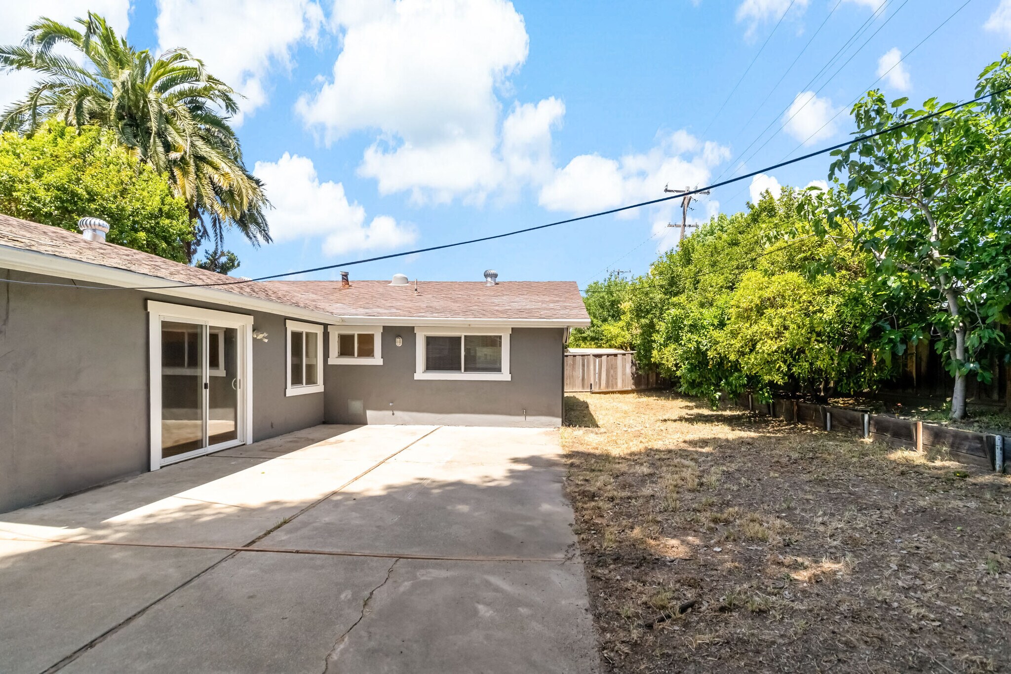 Building Photo - 1020 Stimel Dr