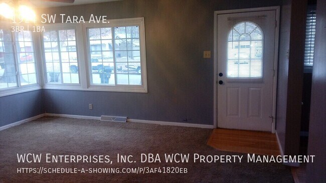 Building Photo - 1924 SW Tara Ave