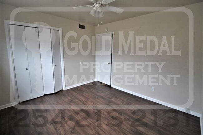 Building Photo - Charming 2-bed, 1-bath now available for r...
